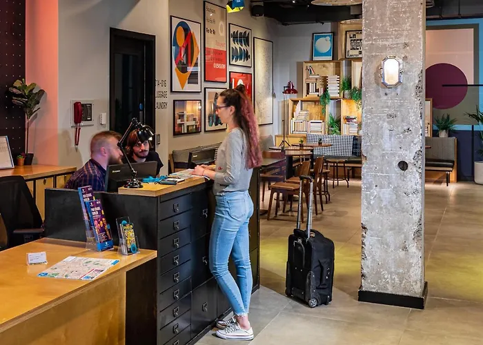 Auberge de jeunesse Latroupe Jacobs *