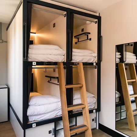 Hostel Latroupe Jacobs Dublin