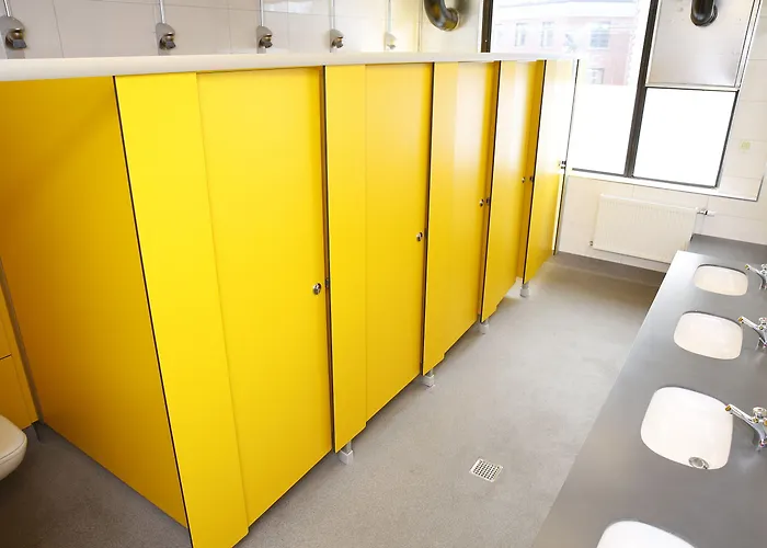 Latroupe Jacobs Hostel *