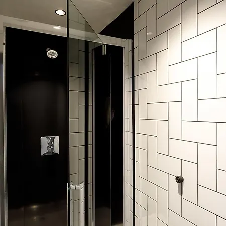 Latroupe Jacobs Hostel