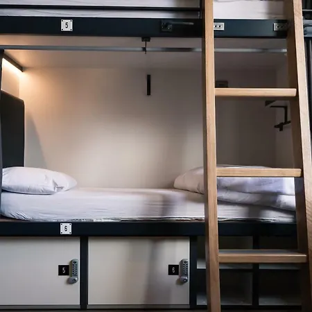 Latroupe Jacobs Hostel