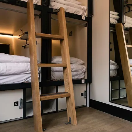 Hostel Latroupe Jacobs *