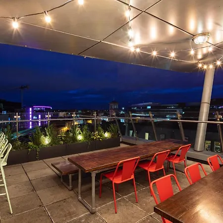 Latroupe Jacobs Hostel *